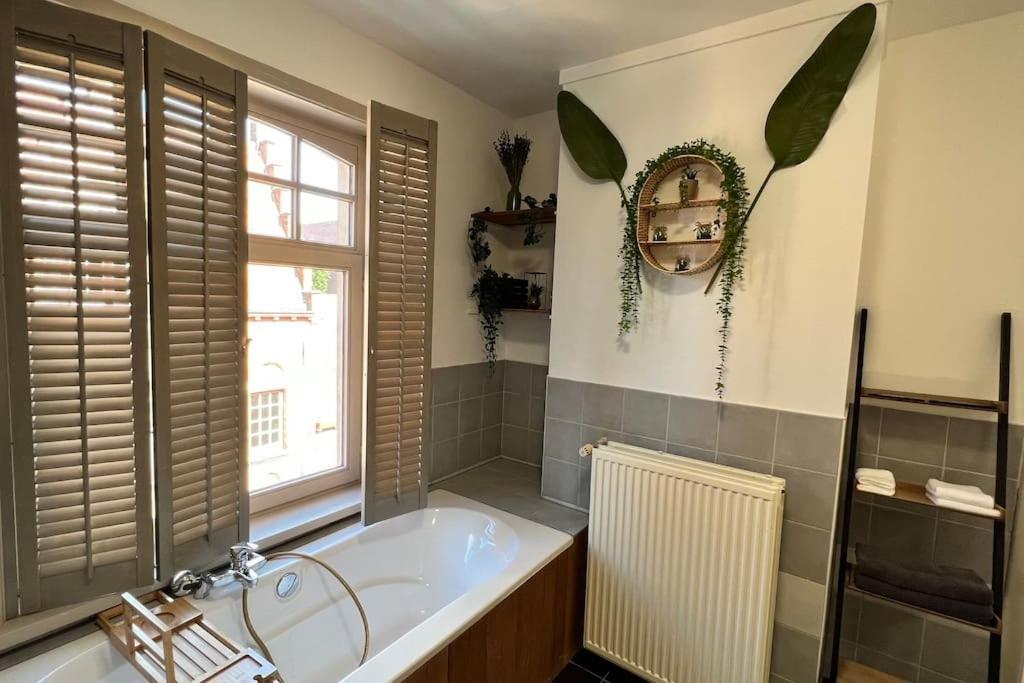 Ura Center Bed & Breakfast Bruges