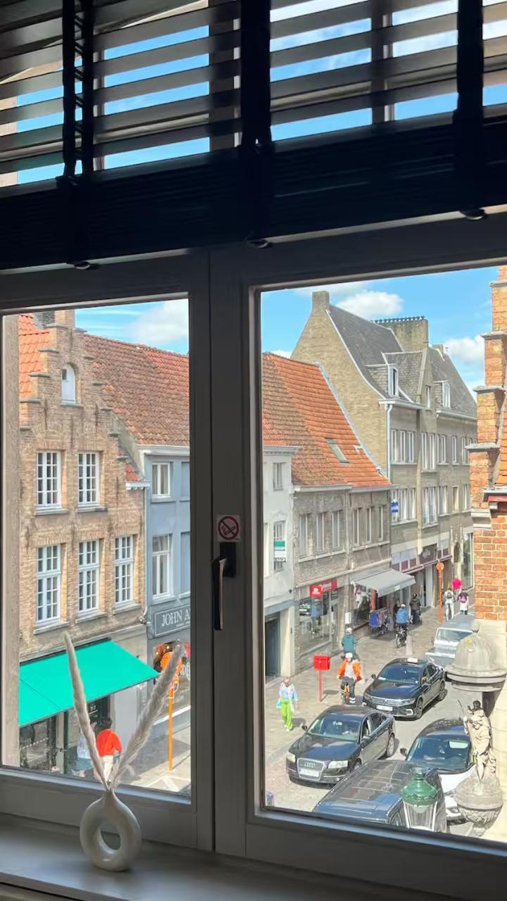 Ura Center Bed & Breakfast Bruges